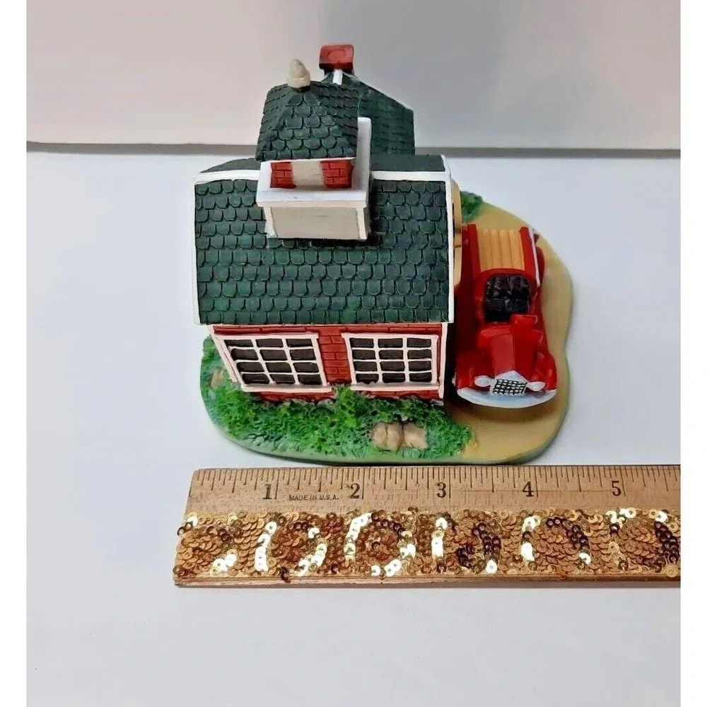 Nikko Quartz Movement Polystone Clock Station 64 Firehouse  Works New Battery‎